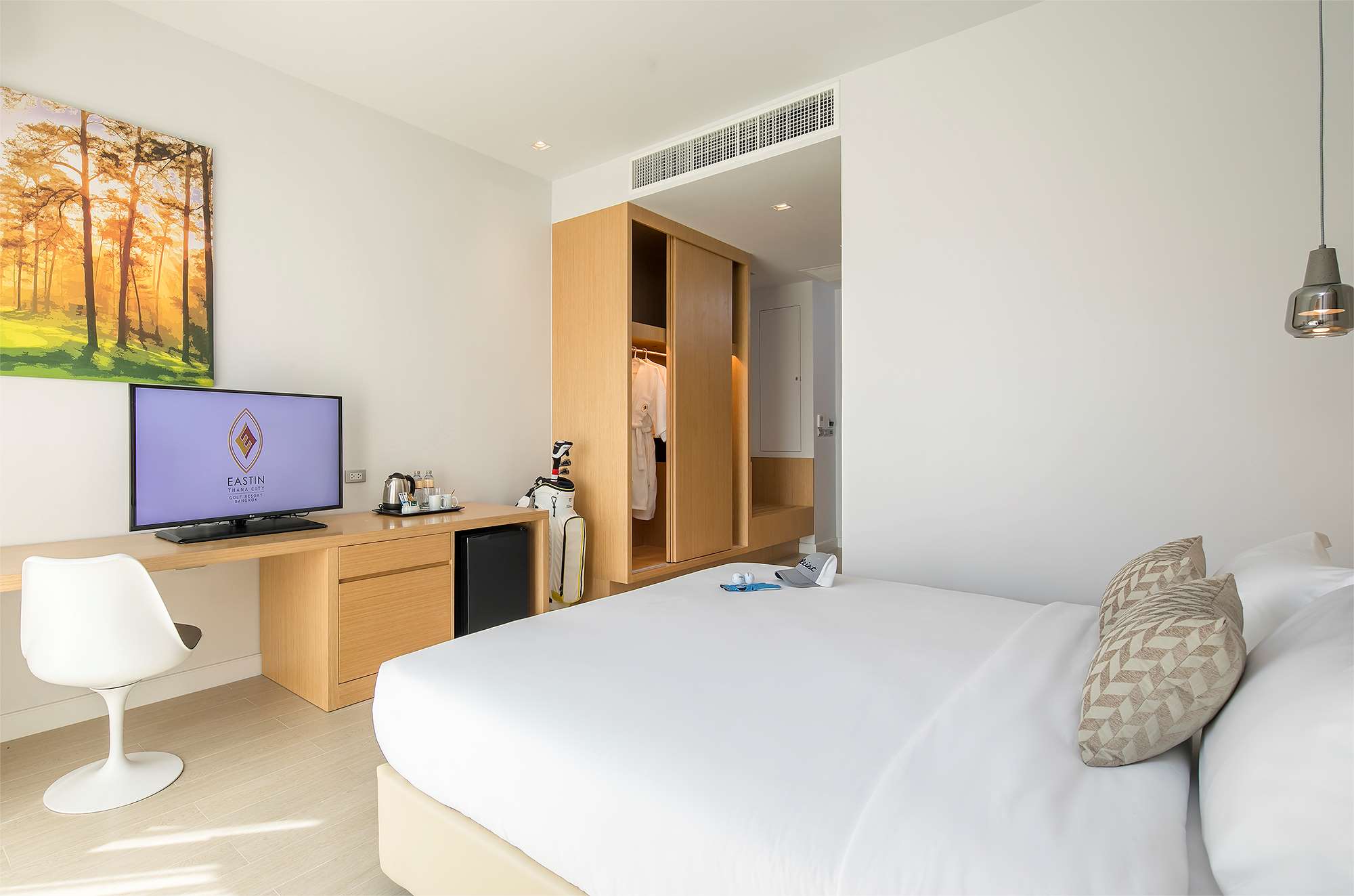 Eastin Thana City Golf Resort Bangkok image 2