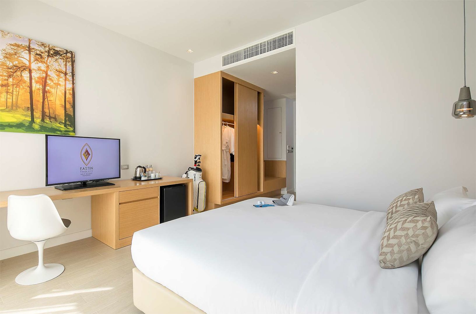 Eastin Thana City Golf Resort Bangkok image 1