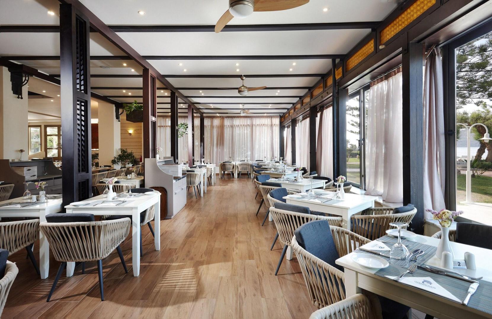 Santa Marina Beach Hotel foto 43