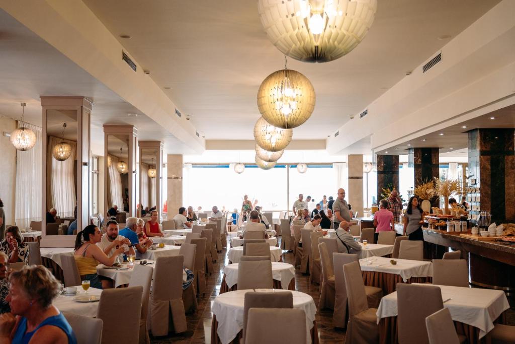 Hotel MS Amaragua image 3