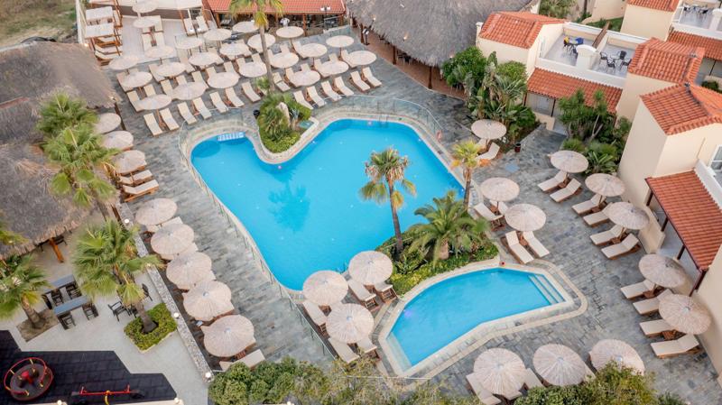 Theo Hotel in Agia Marina - foto 2