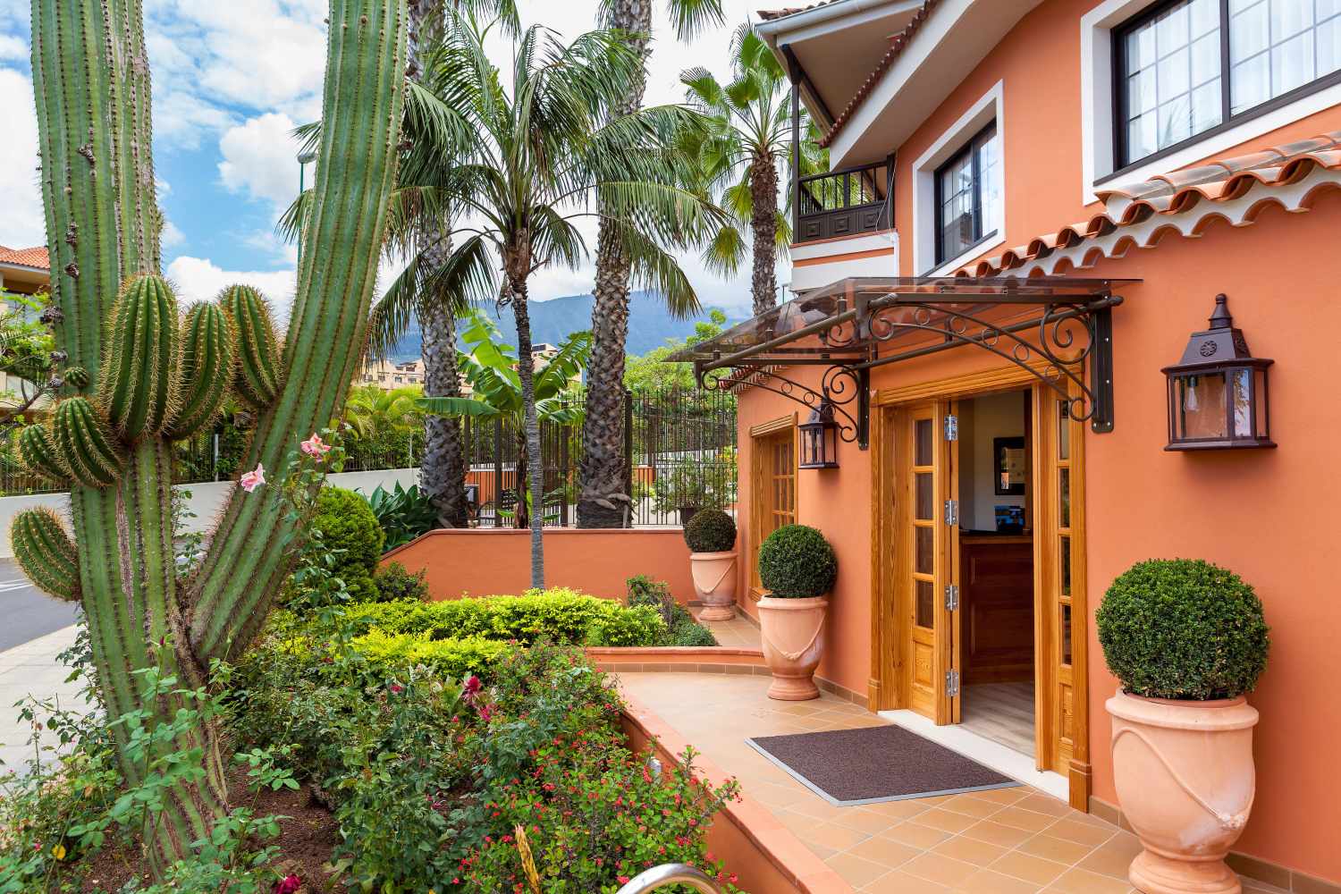 Apartamentos Ambassador image 3