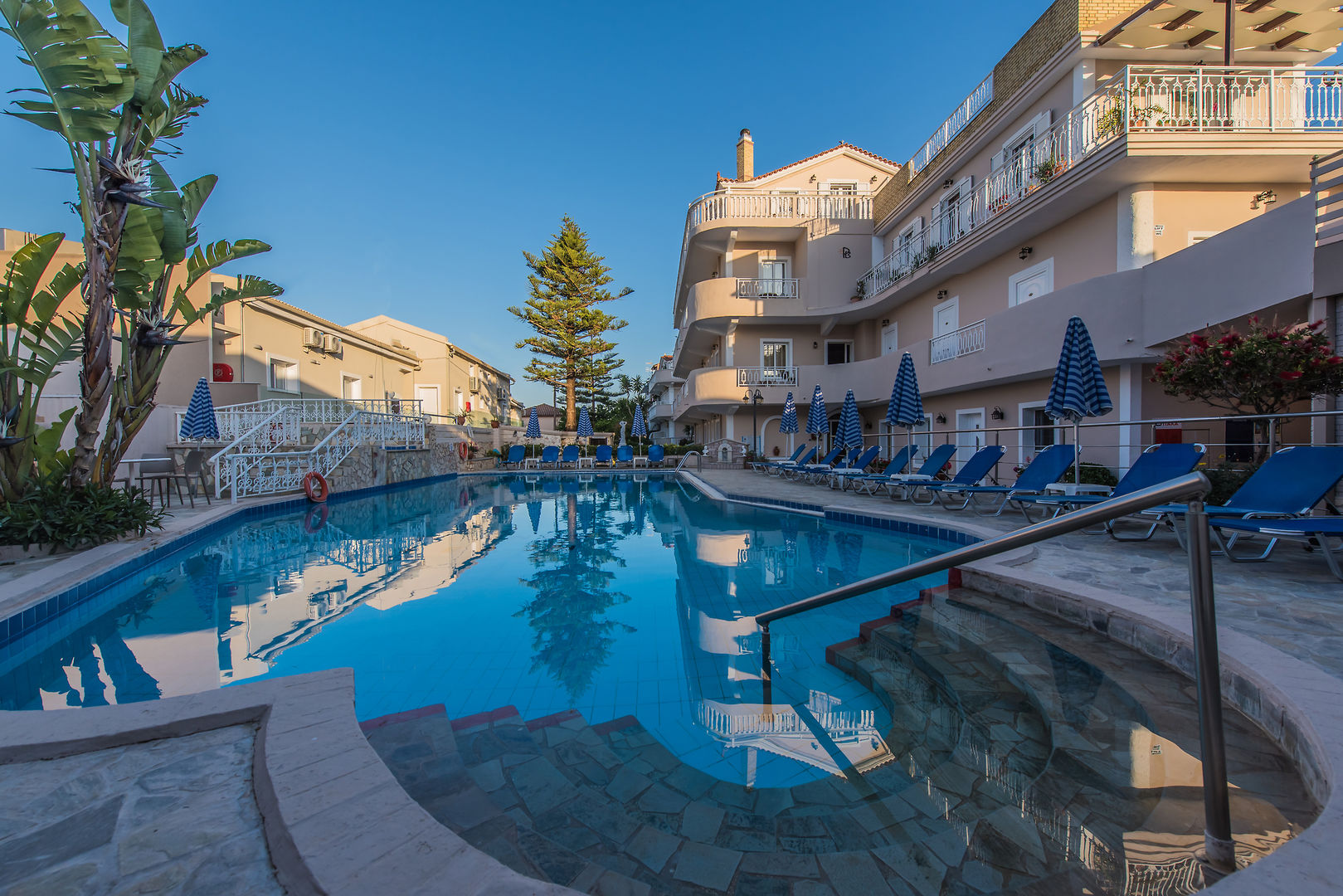Planos Beach Hotel foto 6