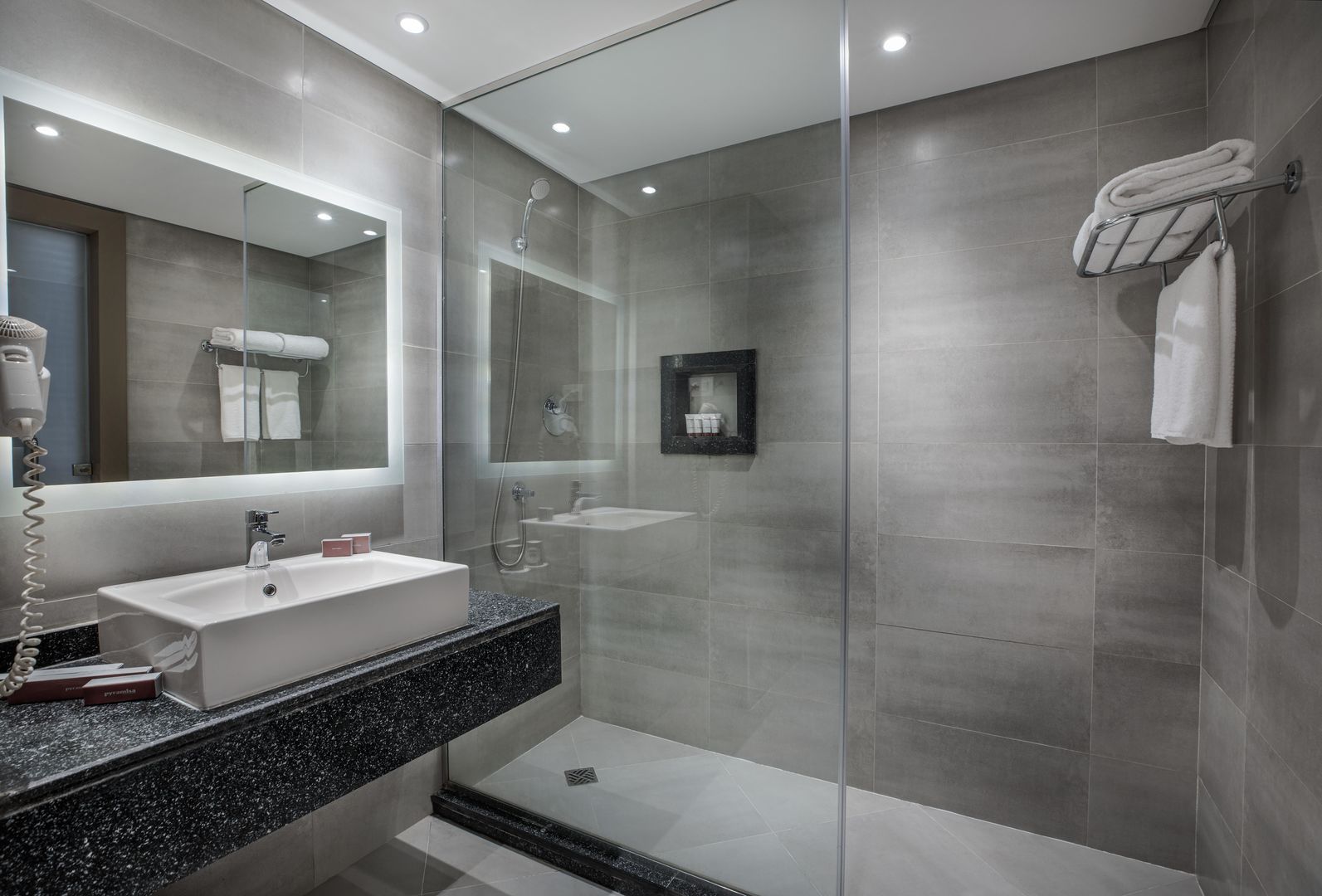 Pyramisa Beach Resort Sahl Hasheesh image 3