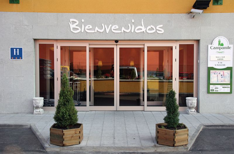 Travelodge Madrid Alcala de Henares image 1