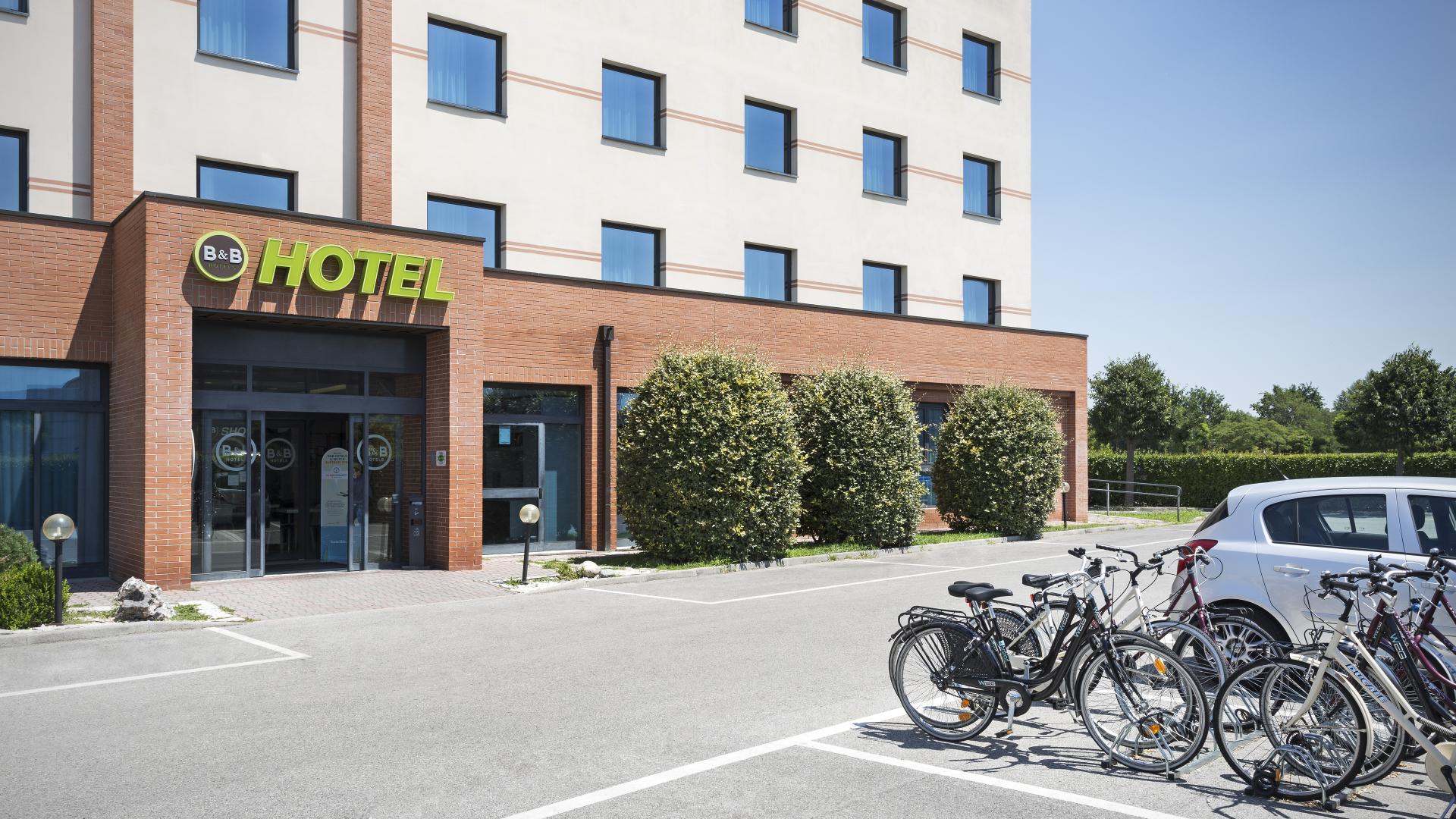 B&B HOTEL Ferrara foto 17