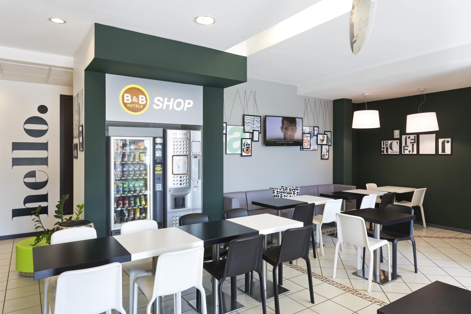 B&B HOTEL Ferrara image 2