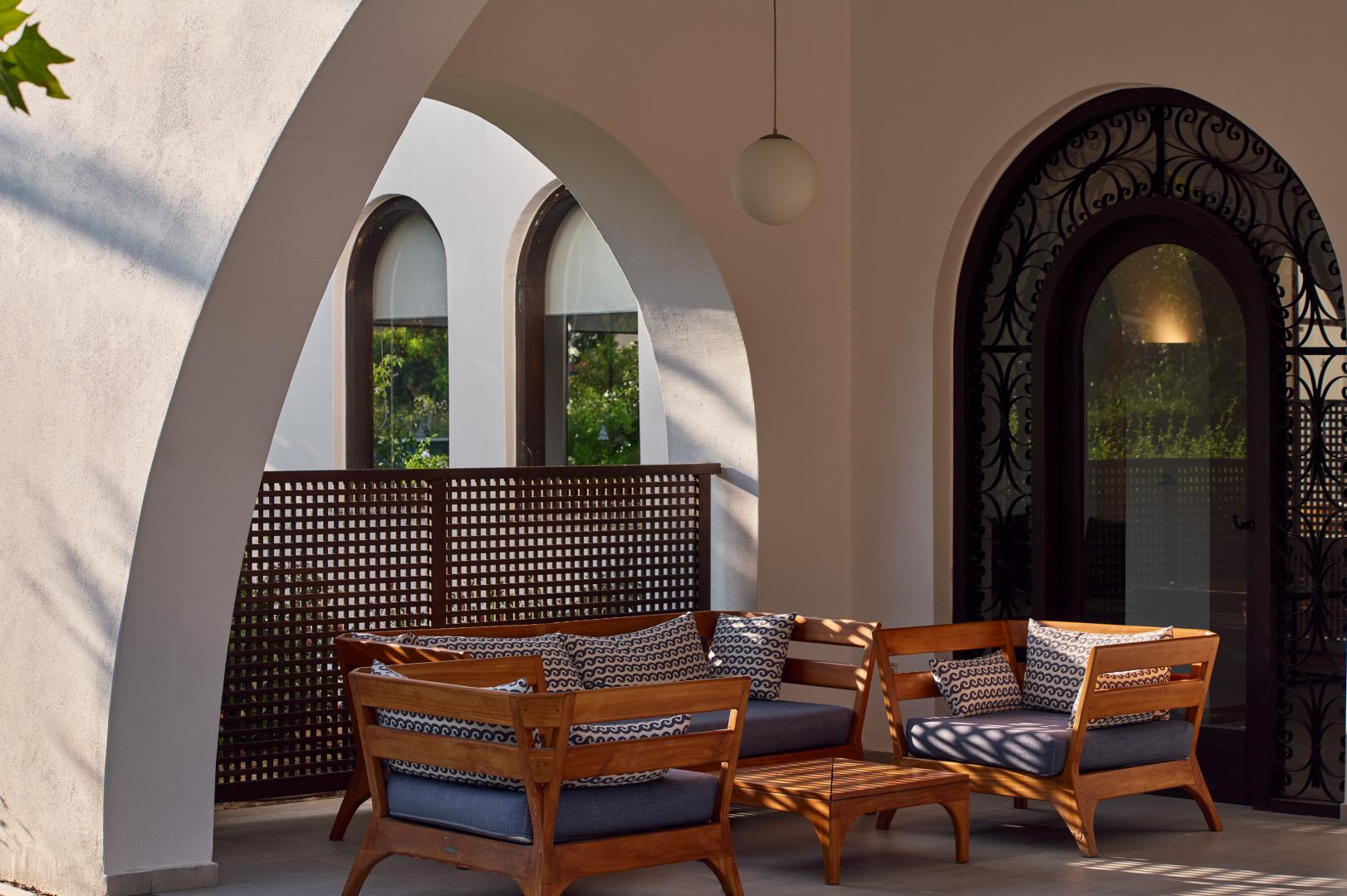 Binnenplaats — Atlantica Akti Zeus Hotel