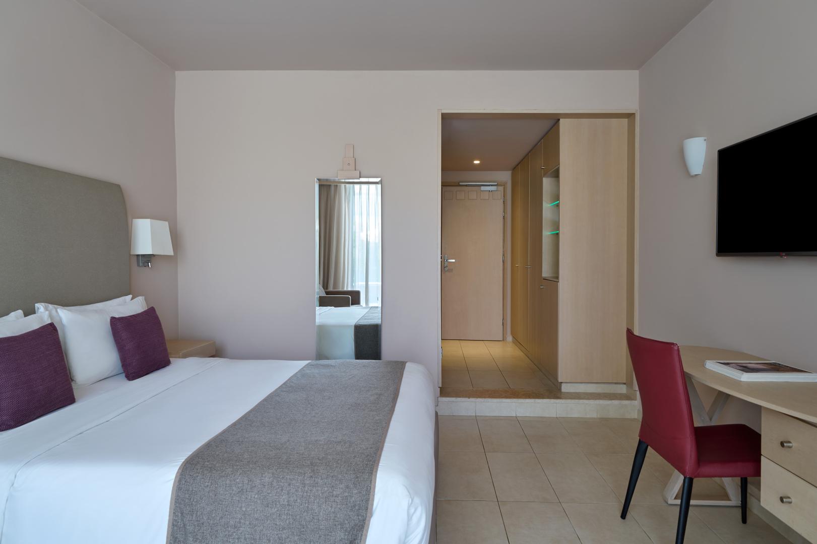 Suite met zithoek — Atlantica Akti Zeus Hotel
