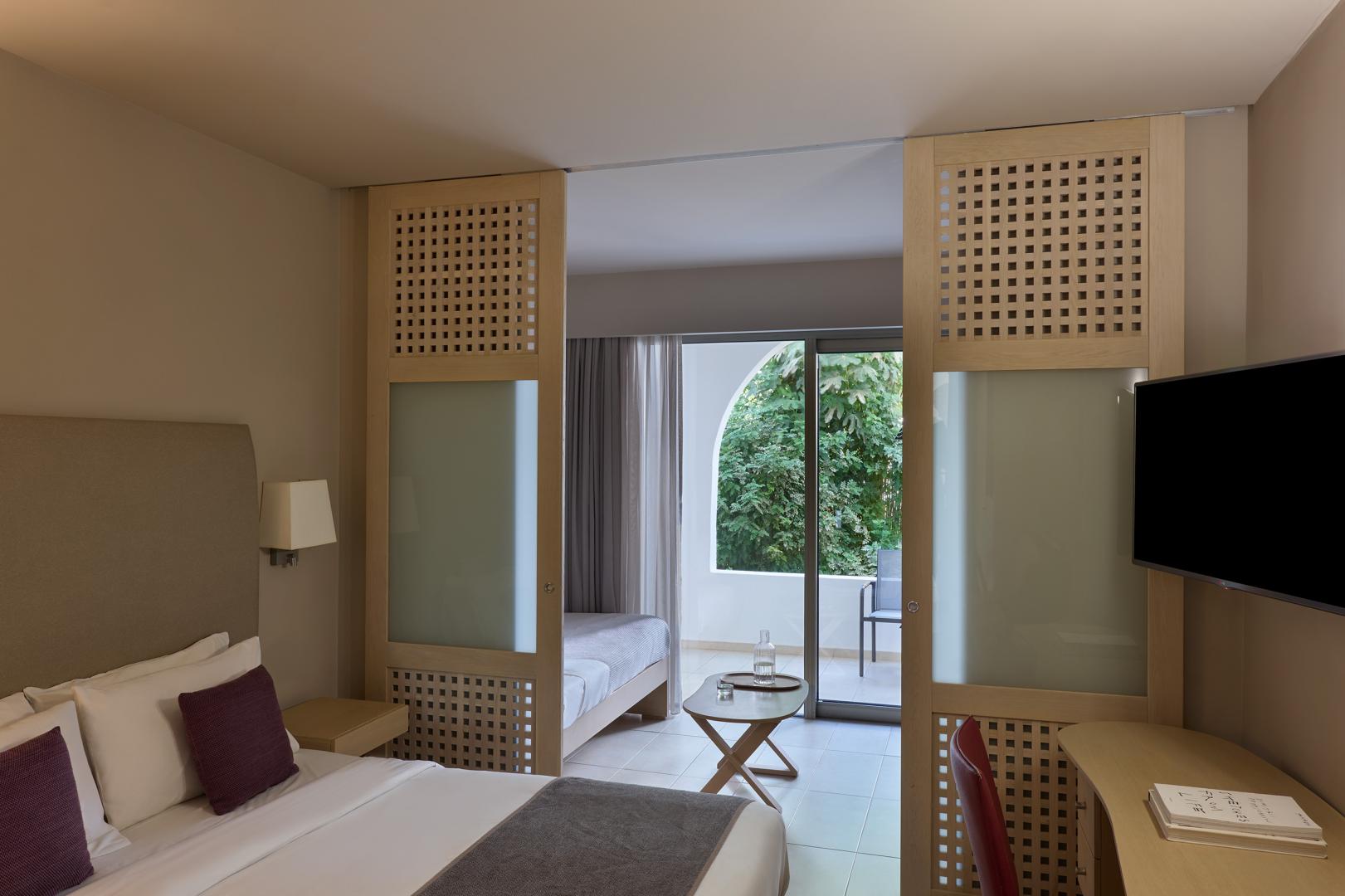 Suite met zithoek — Atlantica Akti Zeus Hotel