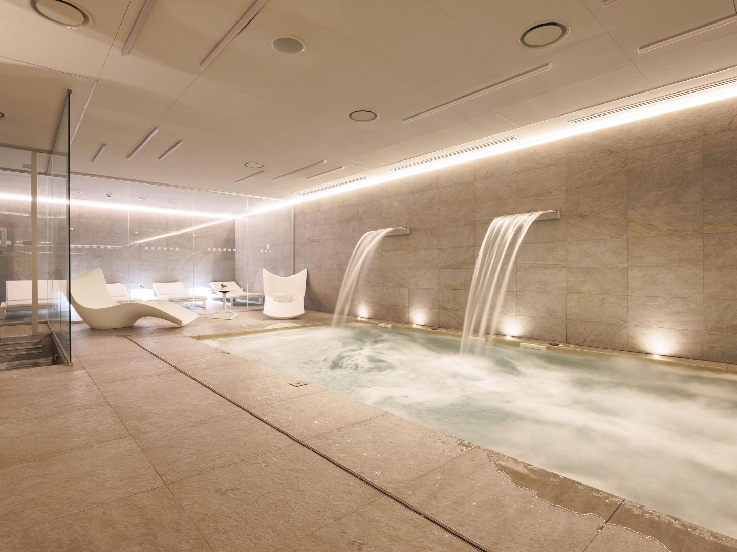 iH Hotels Mont Blanc image 0