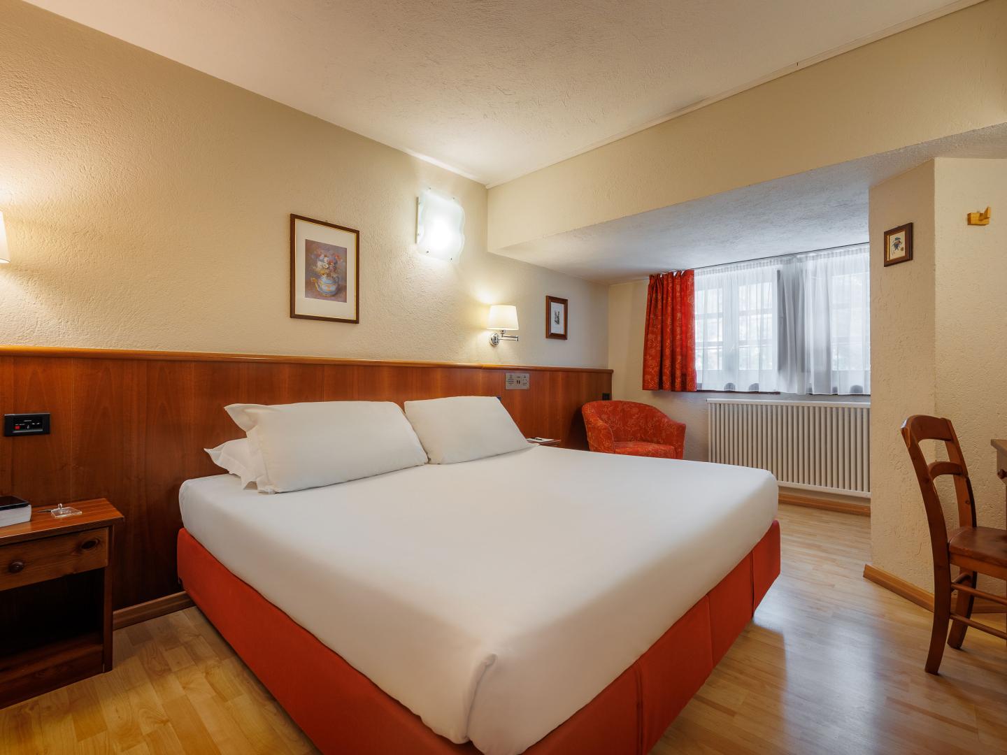 iH Hotels Mont Blanc image 1