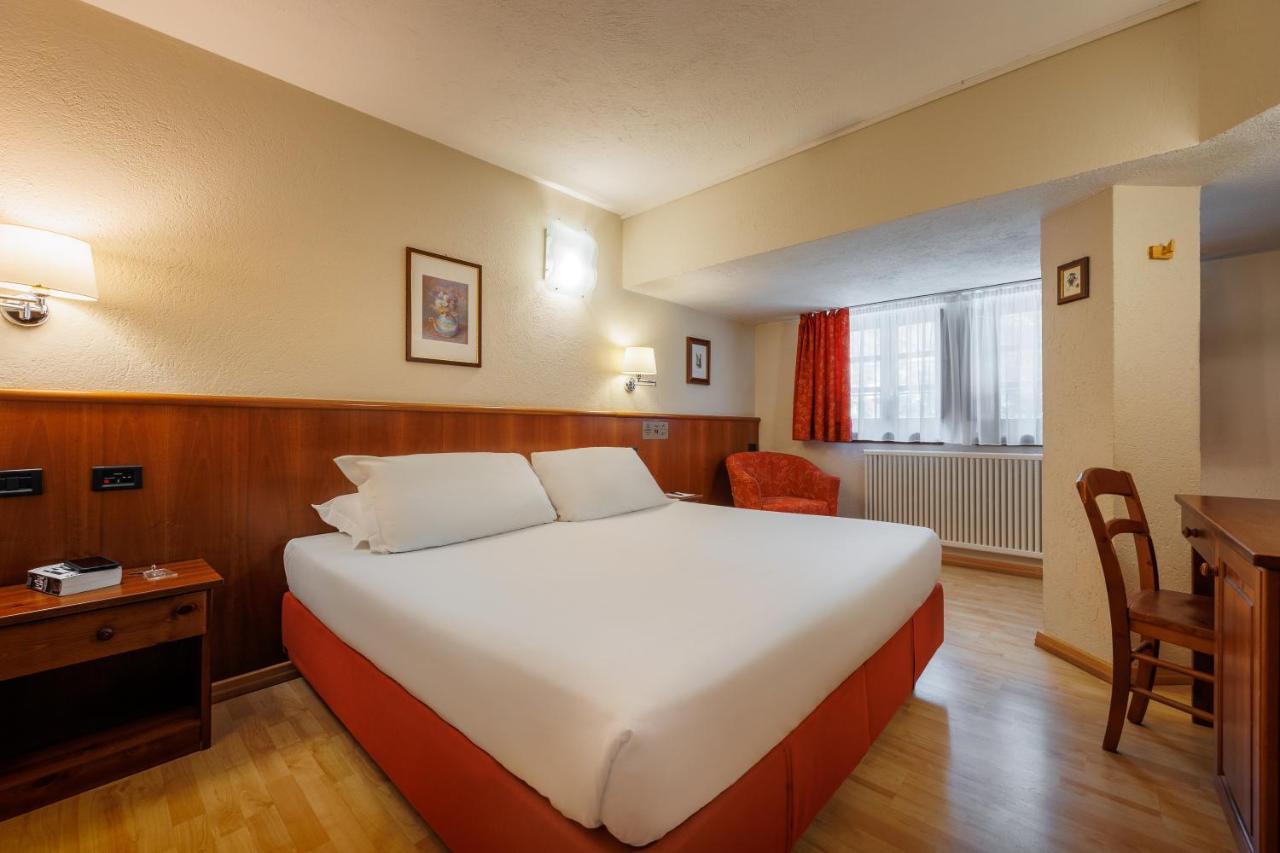 iH Hotels Mont Blanc foto 3