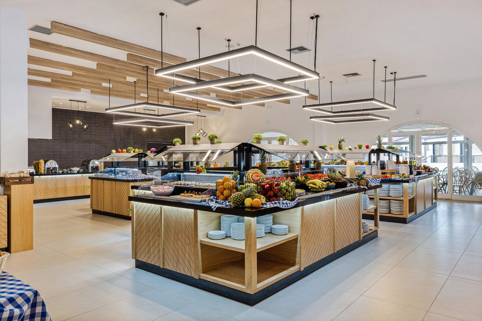 White Olive Marine Aquapark image 3