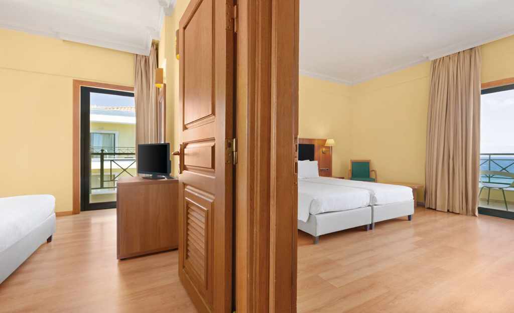 Ramada by Wyndham, Athens Club Attica Riviera foto 116