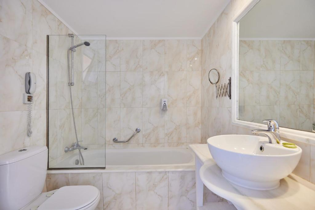 Gerakas Belvedere Hotel & Spa image 2