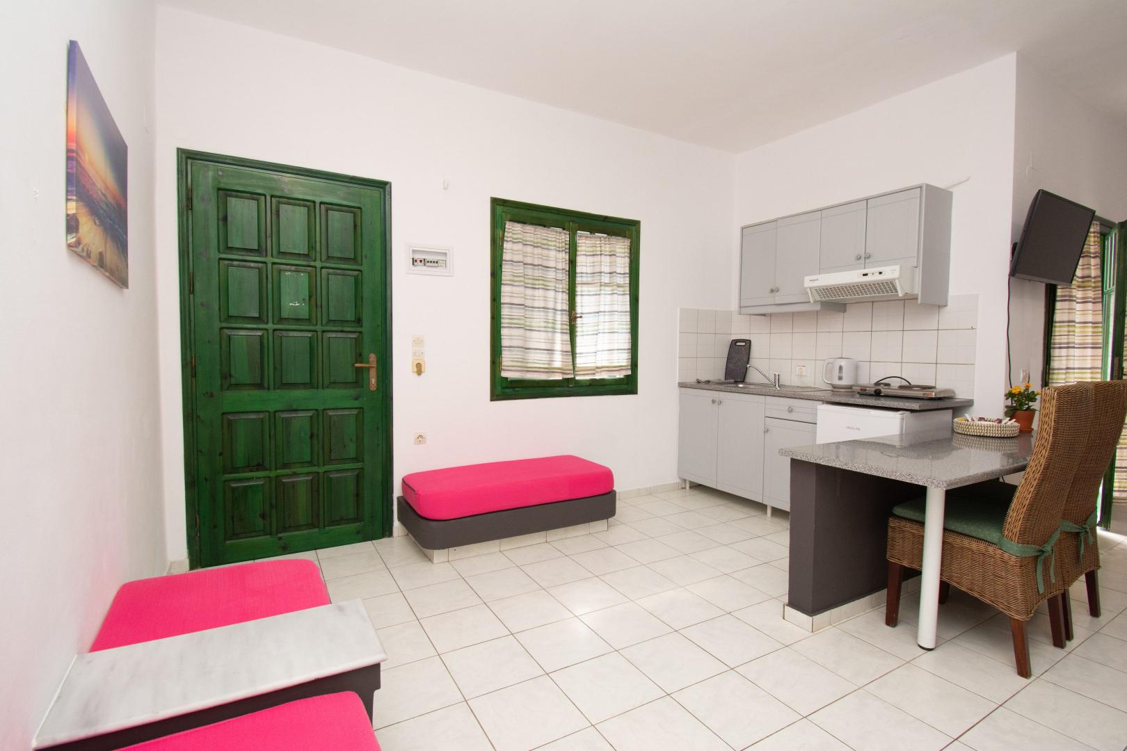 Badkamer met inloopdouche — Aquarius Exclusive Hotel