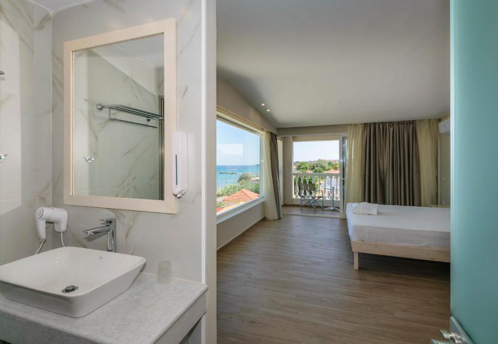 Belussi Beach Hotel & Suites foto 18