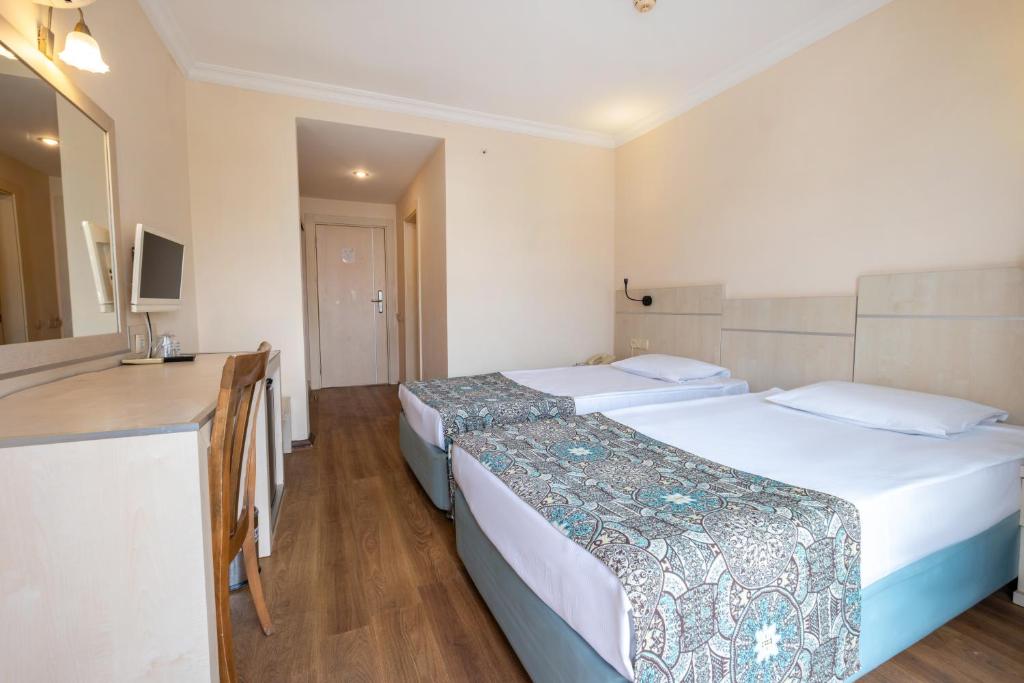 Sun Beach Hill Hotel image 1