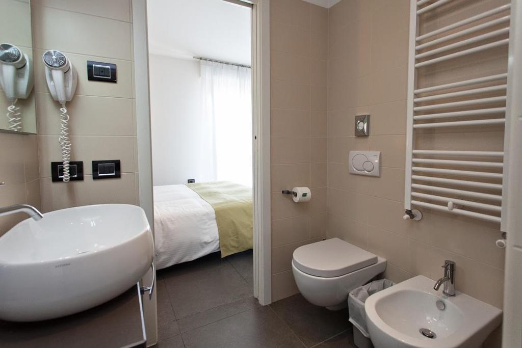 Hotel Adlon foto 7