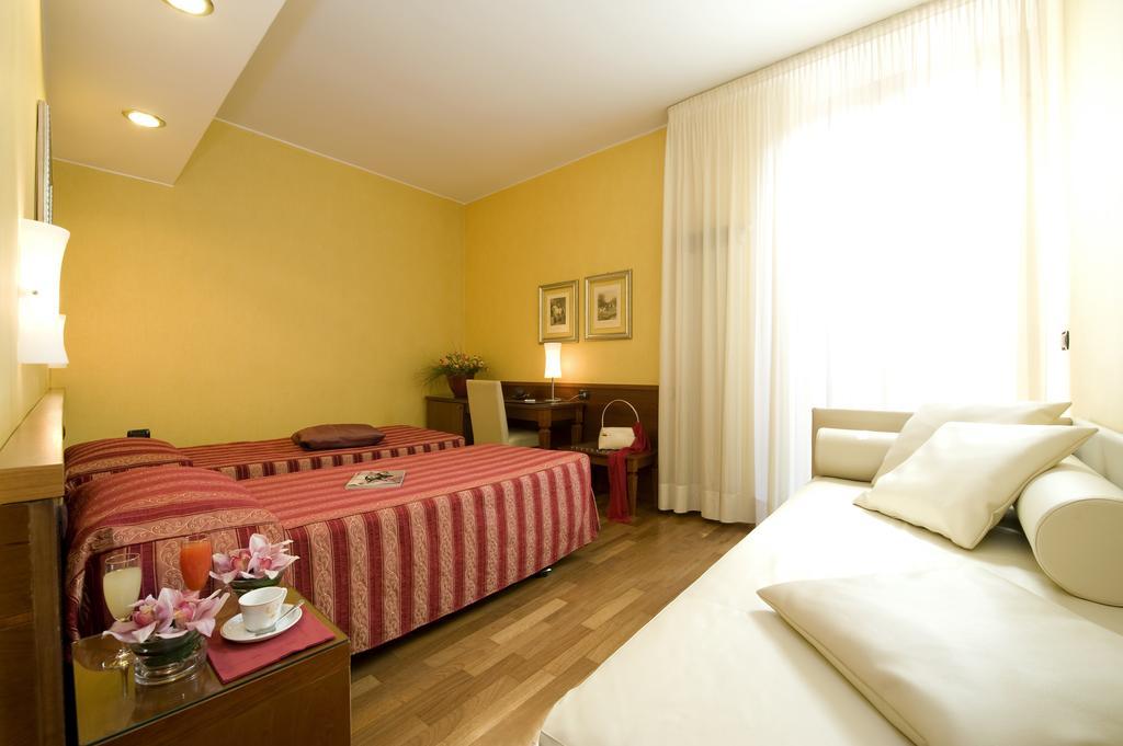 Fenice foto 14