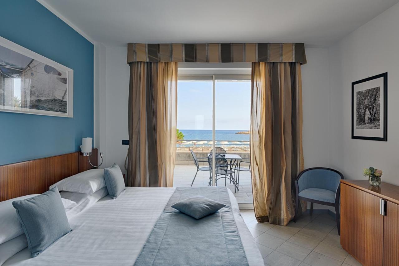 Aregai Marina Hotel & Residence in Santo Stefano al Mare - foto 2