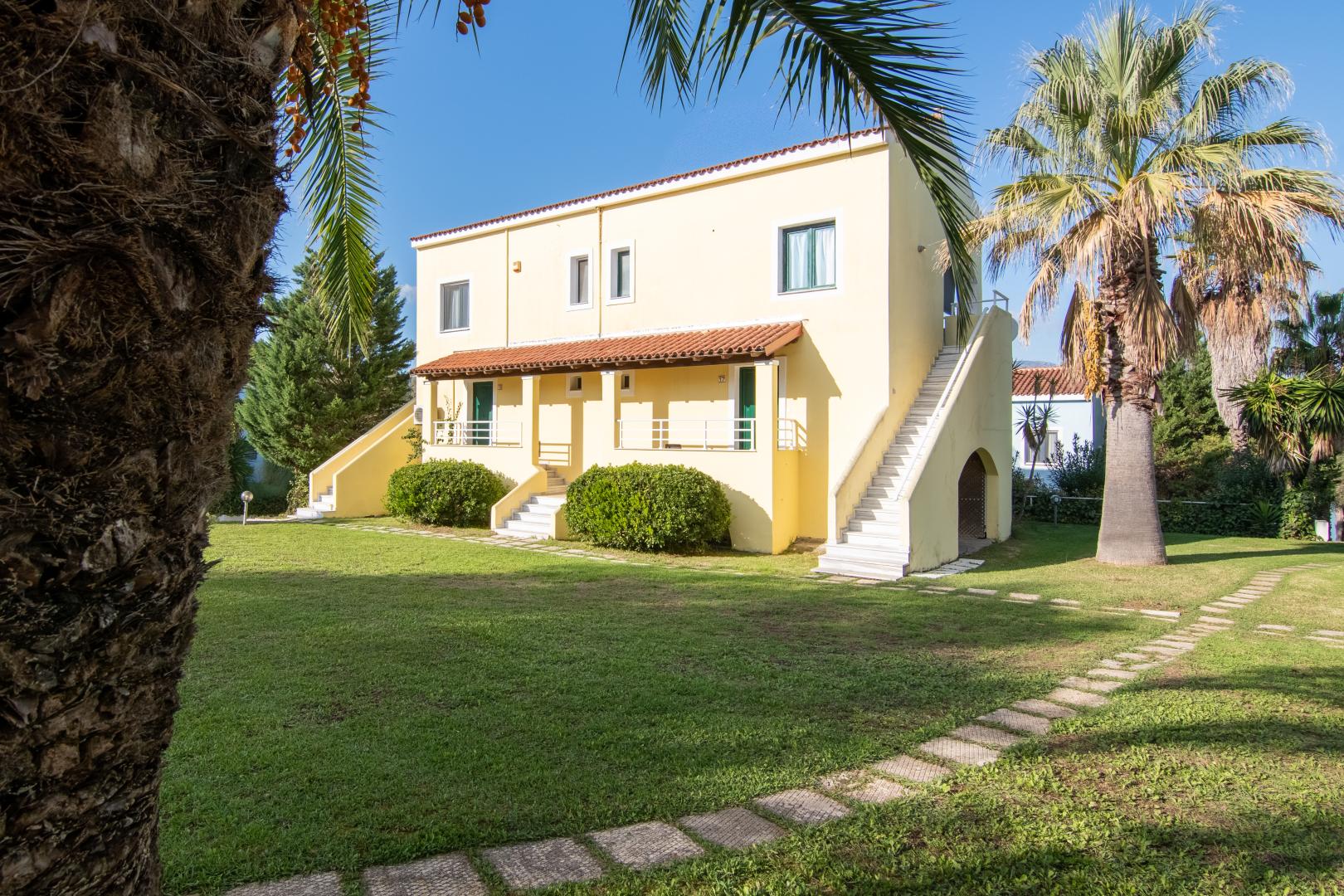 Helion Villas & Apartments foto 18
