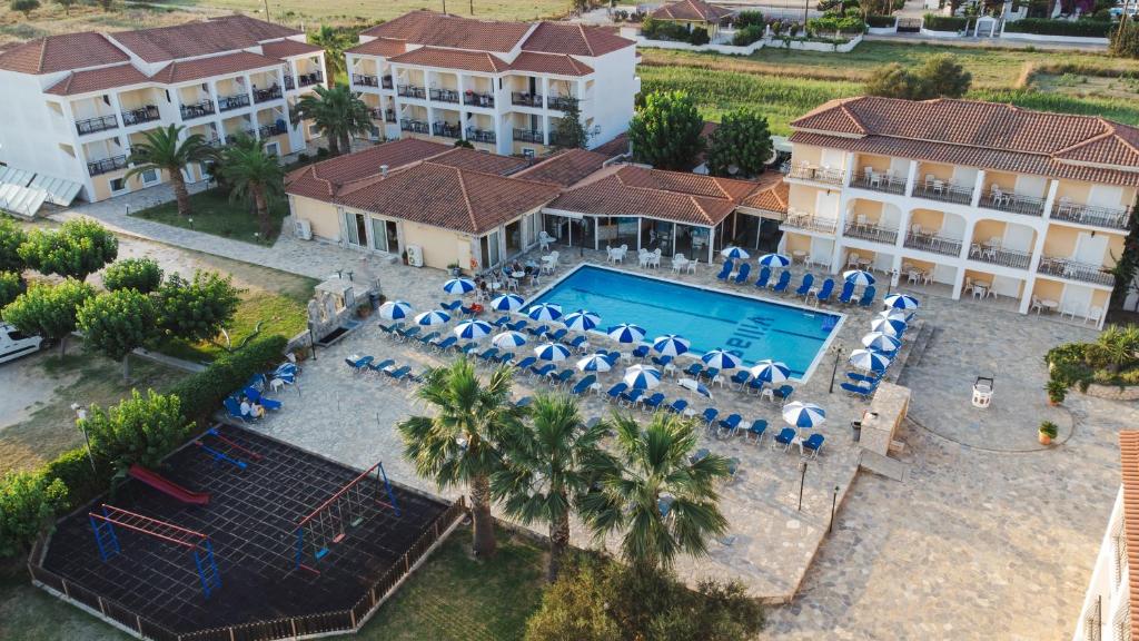 Village Inn Studios & Family Apartments image 0