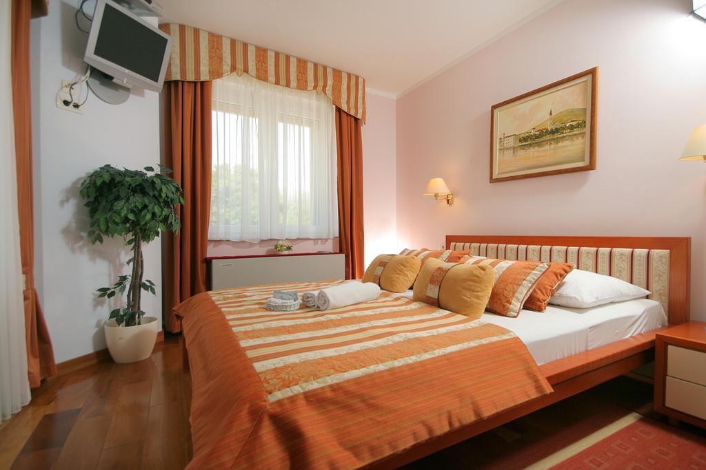 Hotel Trogir foto 8