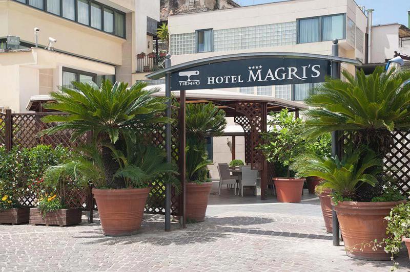 Magri's Hotel, Napels