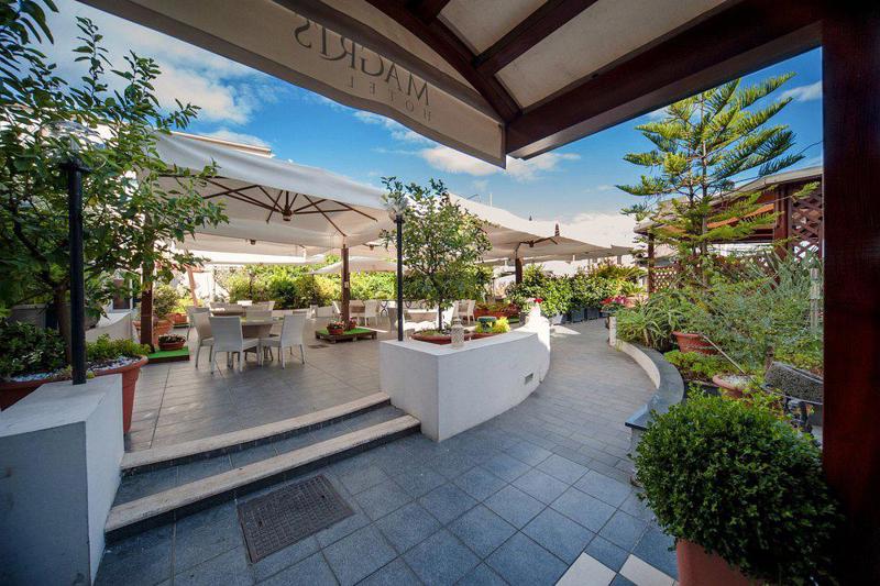 Magri's Hotel in Naples - foto 2