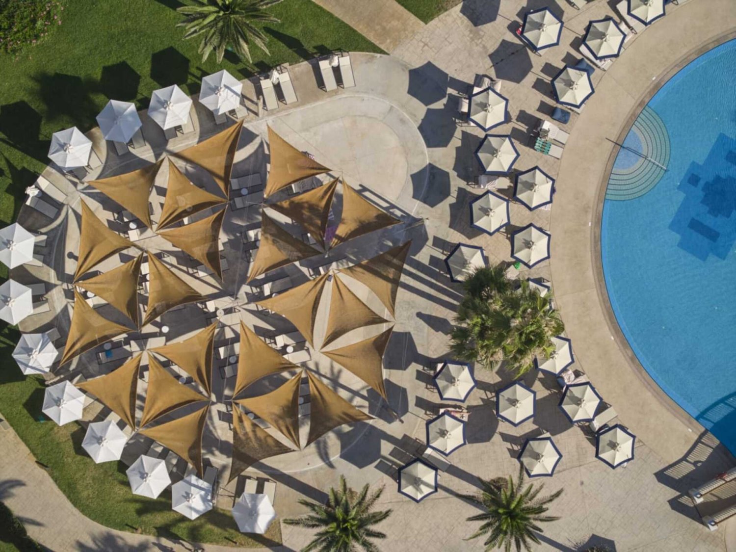 Atlantica Ocean Beach Resort image 2