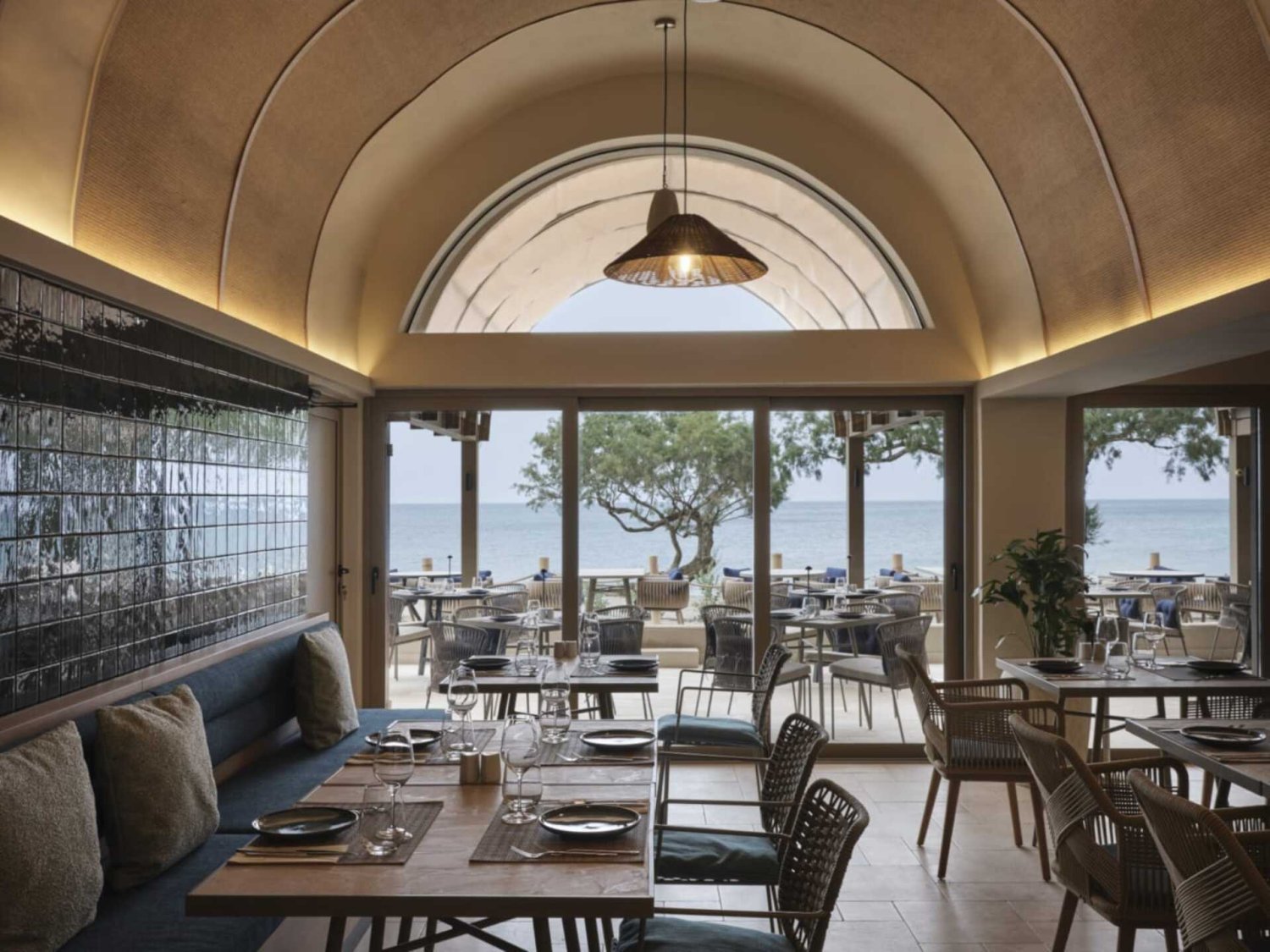 Atlantica Ocean Beach Resort image 3