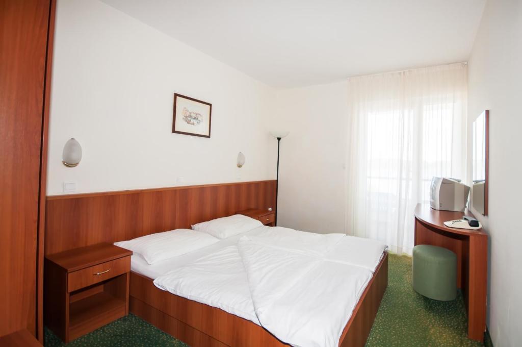 Hotel Lavanda image 1