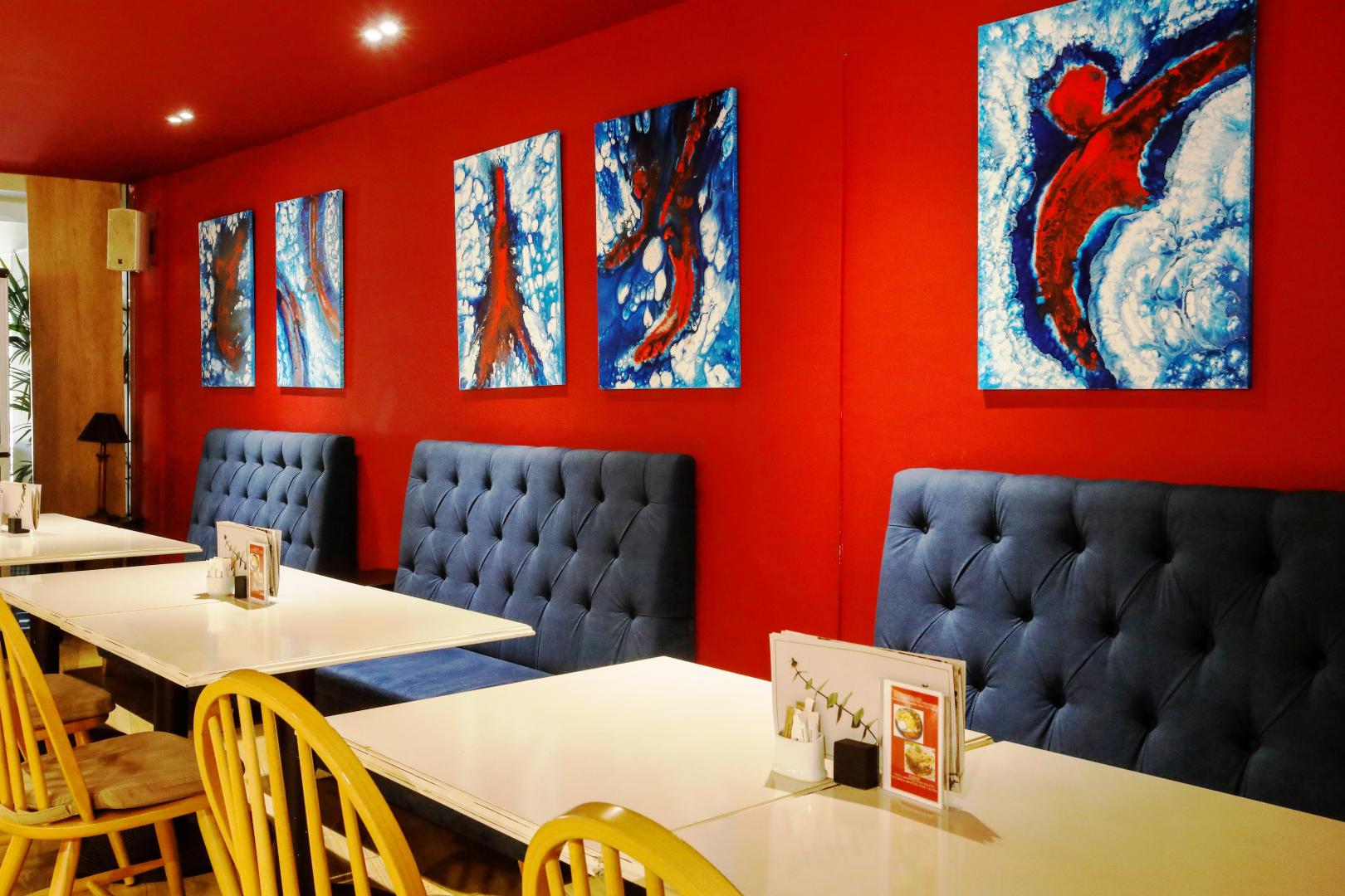Restaurant met gedekte tafels — Capsis Astoria Heraklion