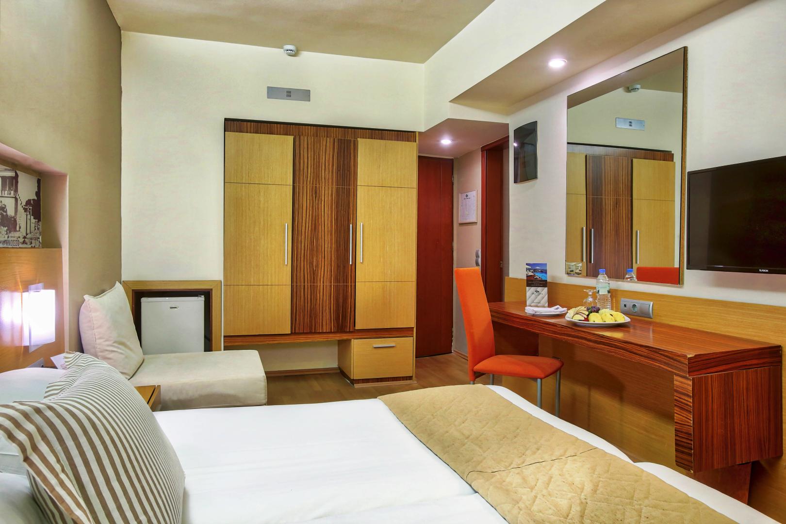 Suite met zithoek — Capsis Astoria Heraklion