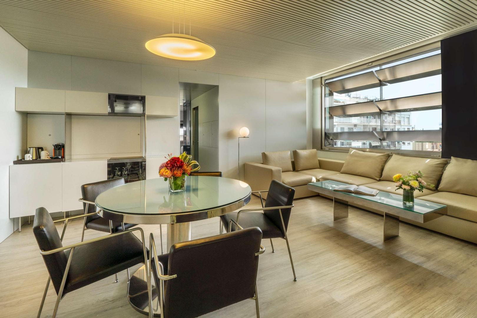 NH Collection Barcelona Constanza image 1
