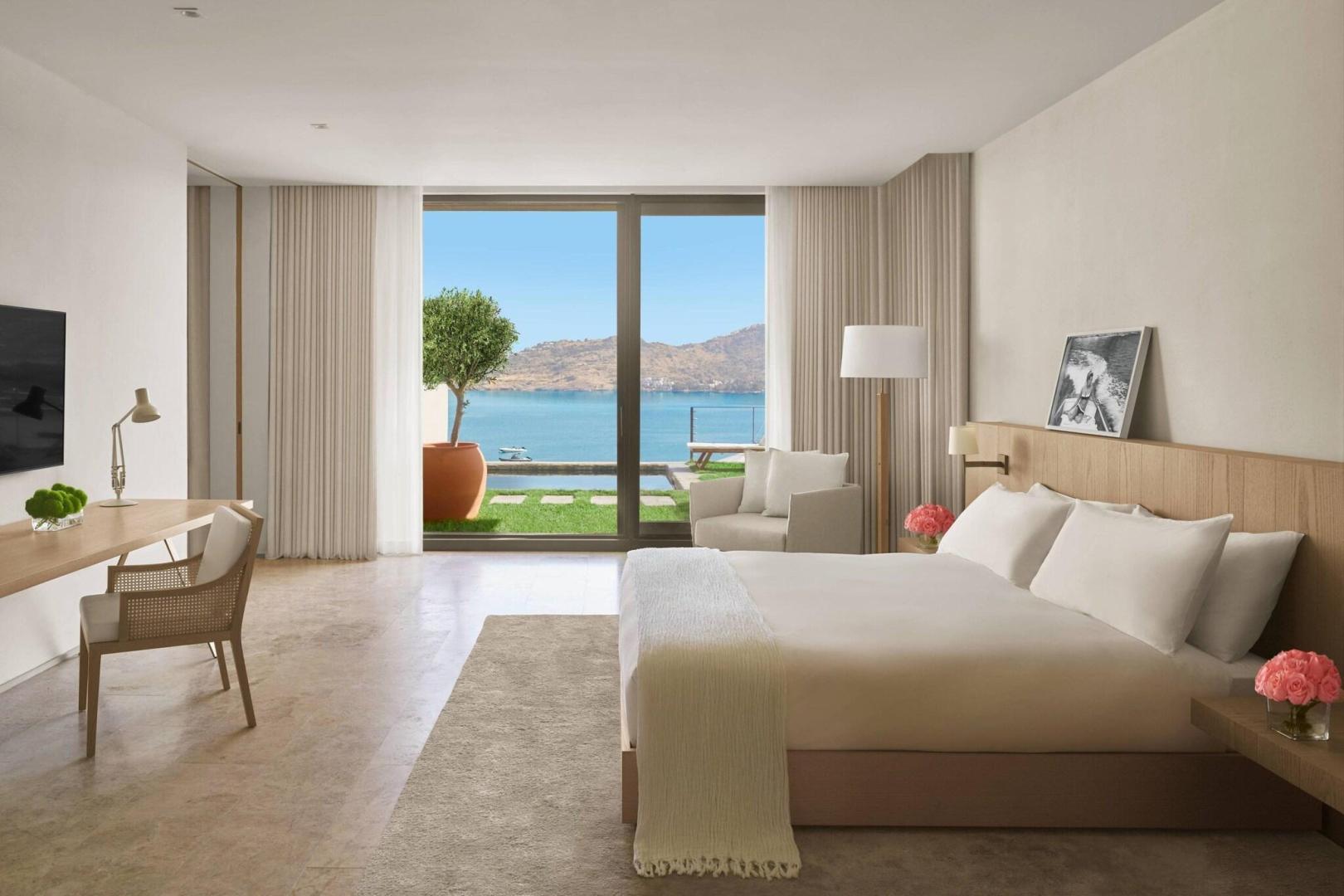 Kamer met twee aparte bedden — The Bodrum EDITION