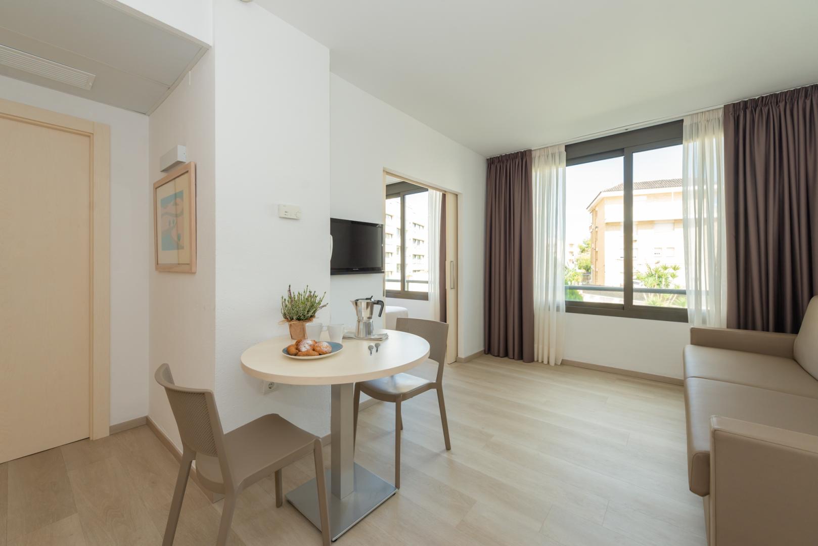 Kamer met balkon — Atenea Park Appartements