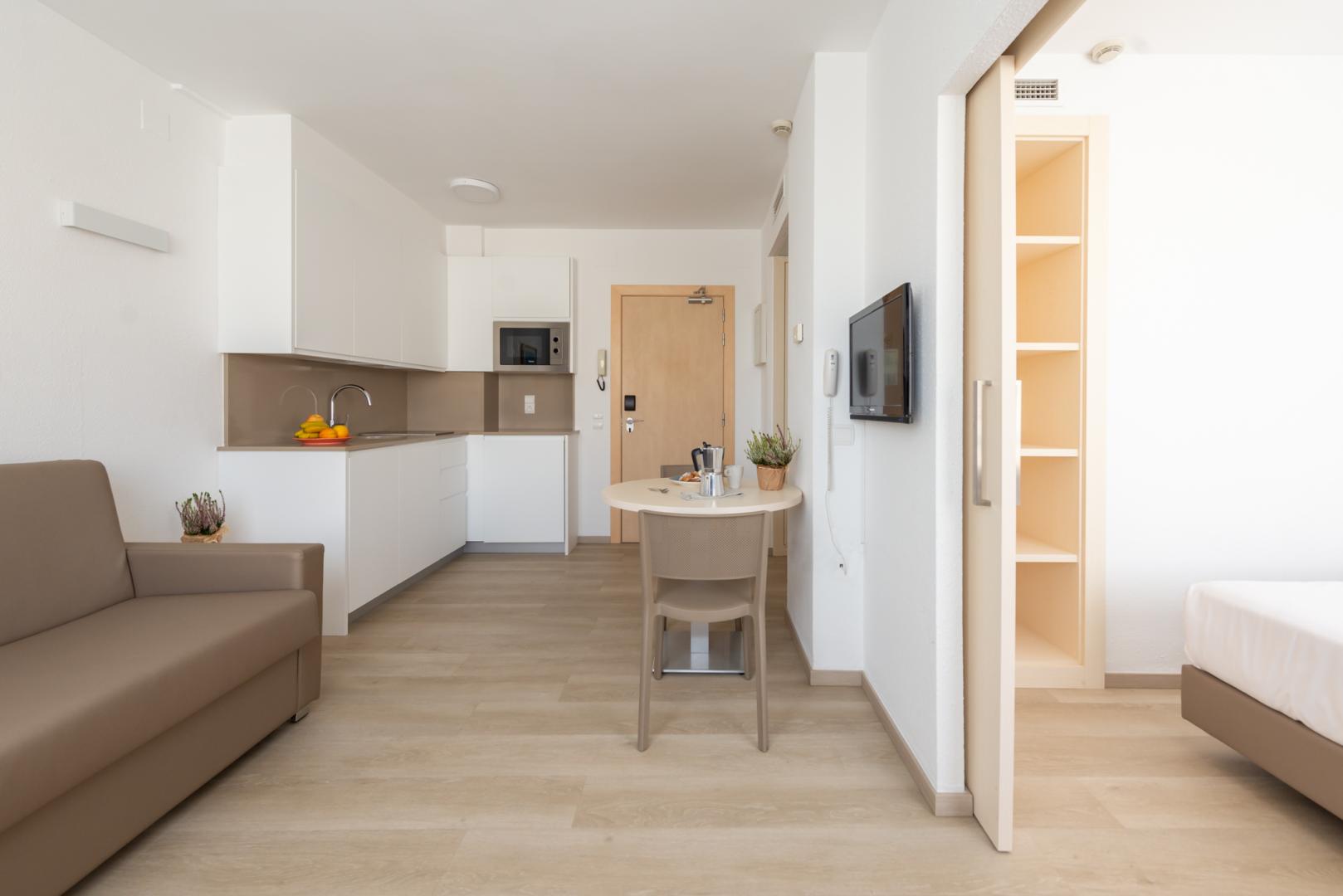 Badkamer met inloopdouche — Atenea Park Appartements