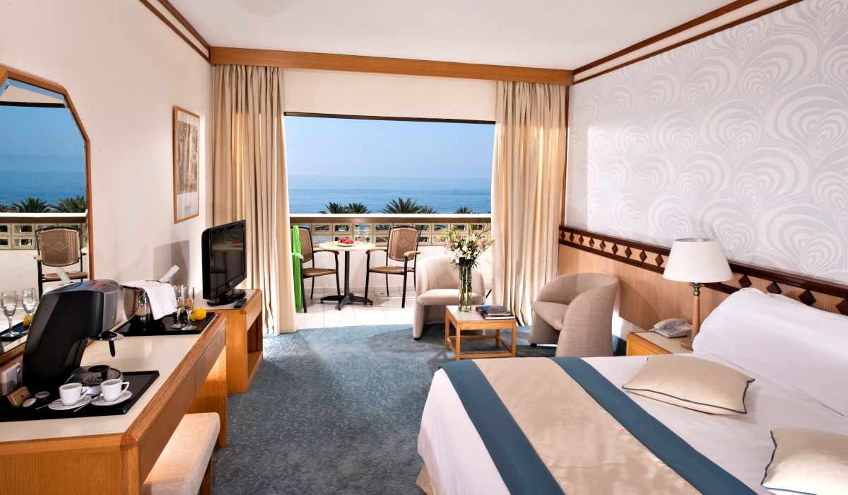 Constantinou Bros Athena Beach Hotel foto 272
