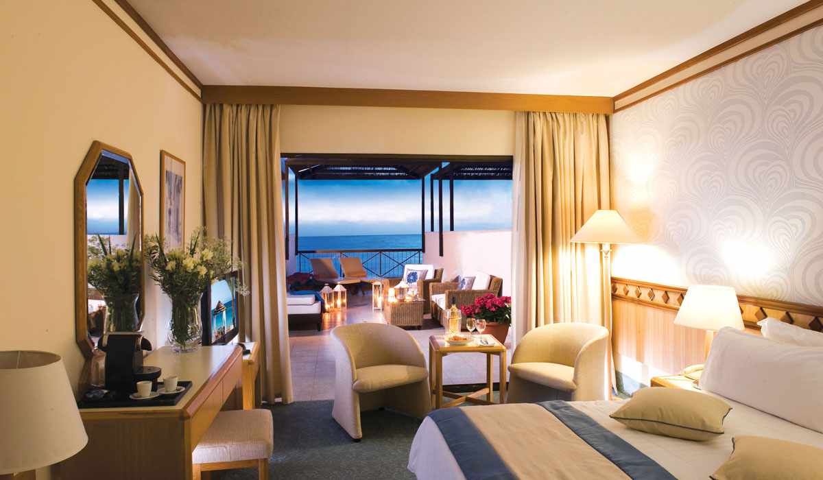 Constantinou Bros Athena Beach Hotel foto 288