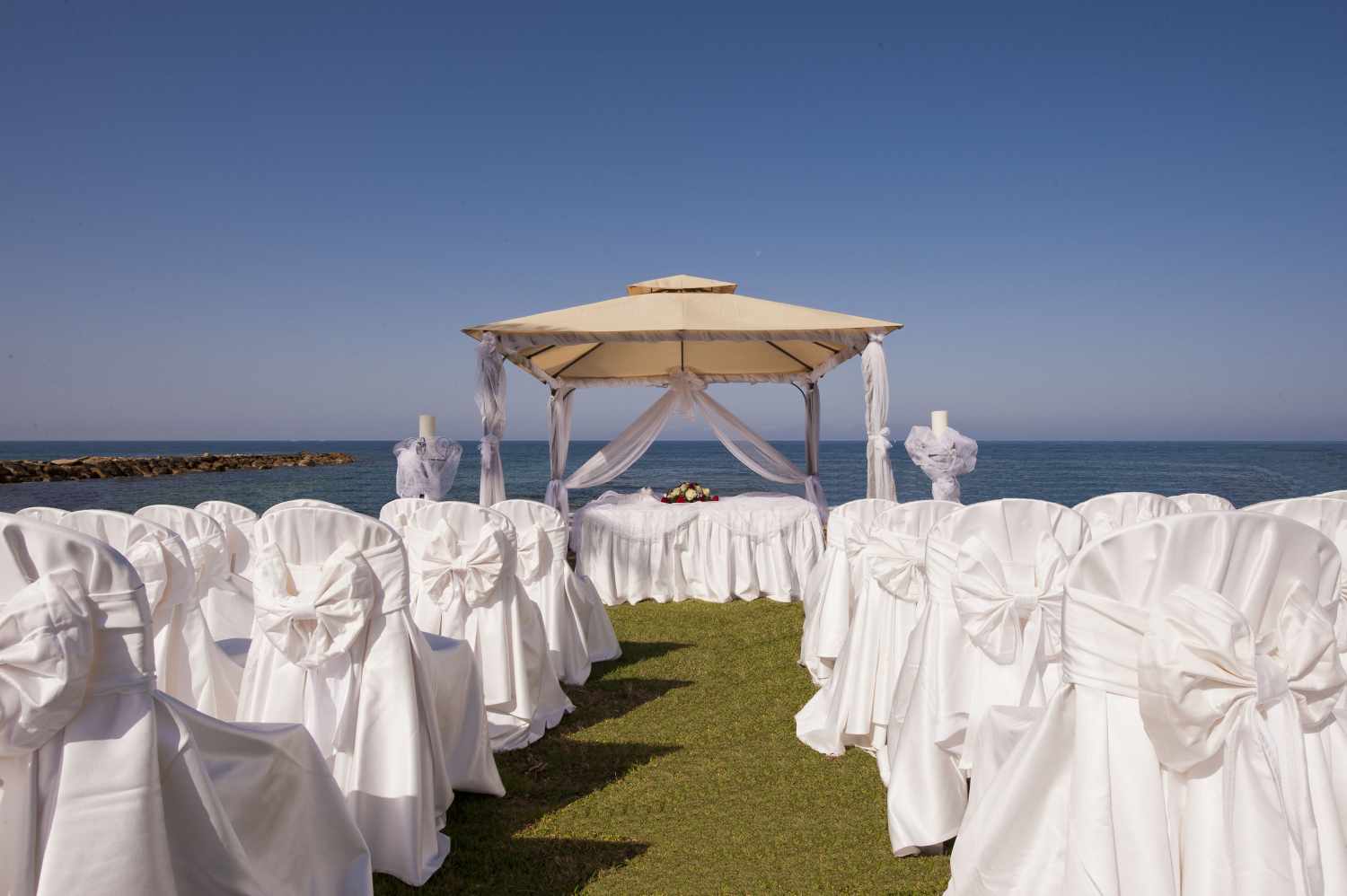 Constantinou Bros Athena Beach Hotel foto 59