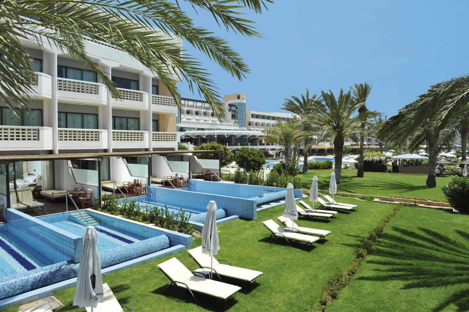 Constantinou Bros Athena Beach Hotel foto 17