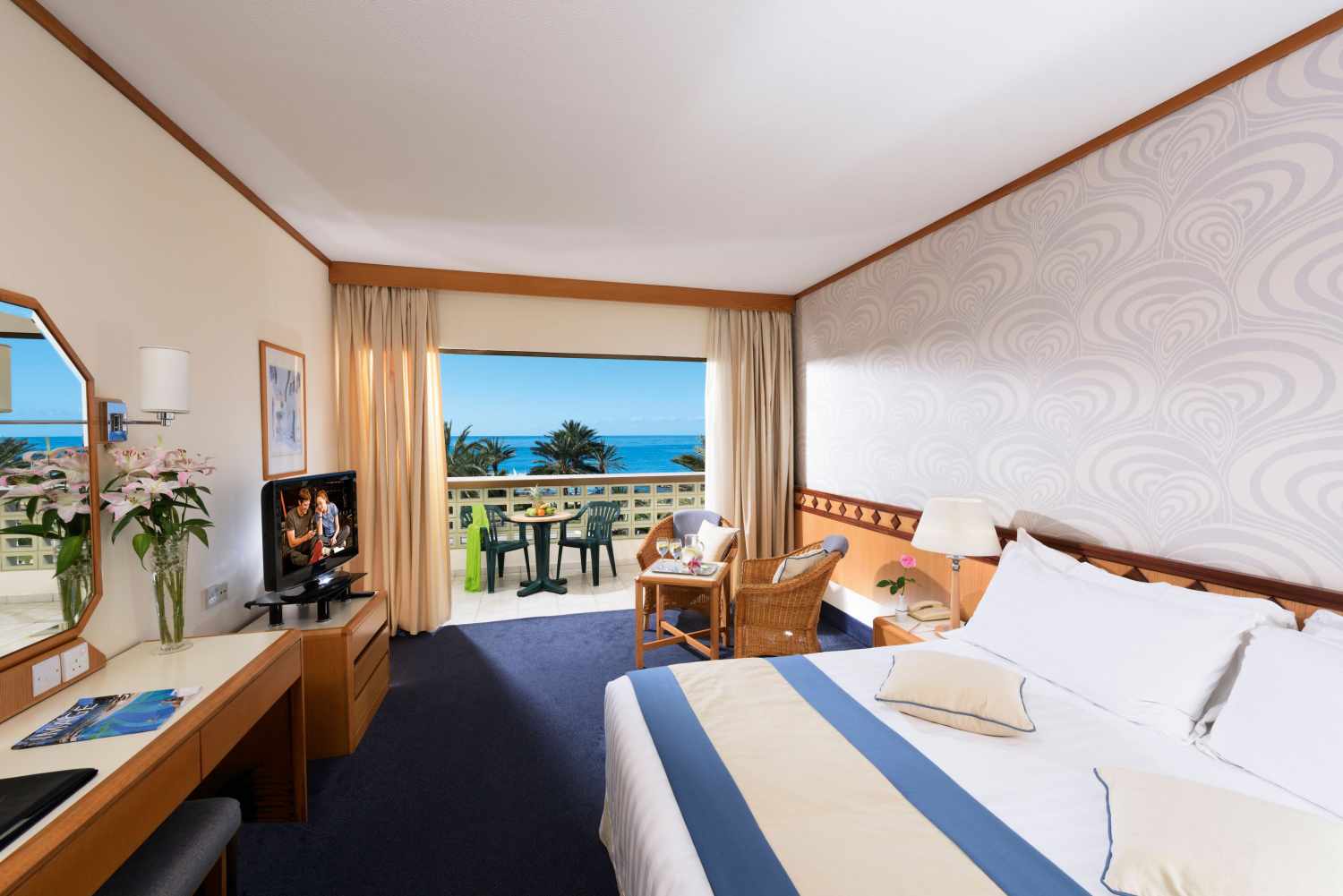 Constantinou Bros Athena Beach Hotel foto 209