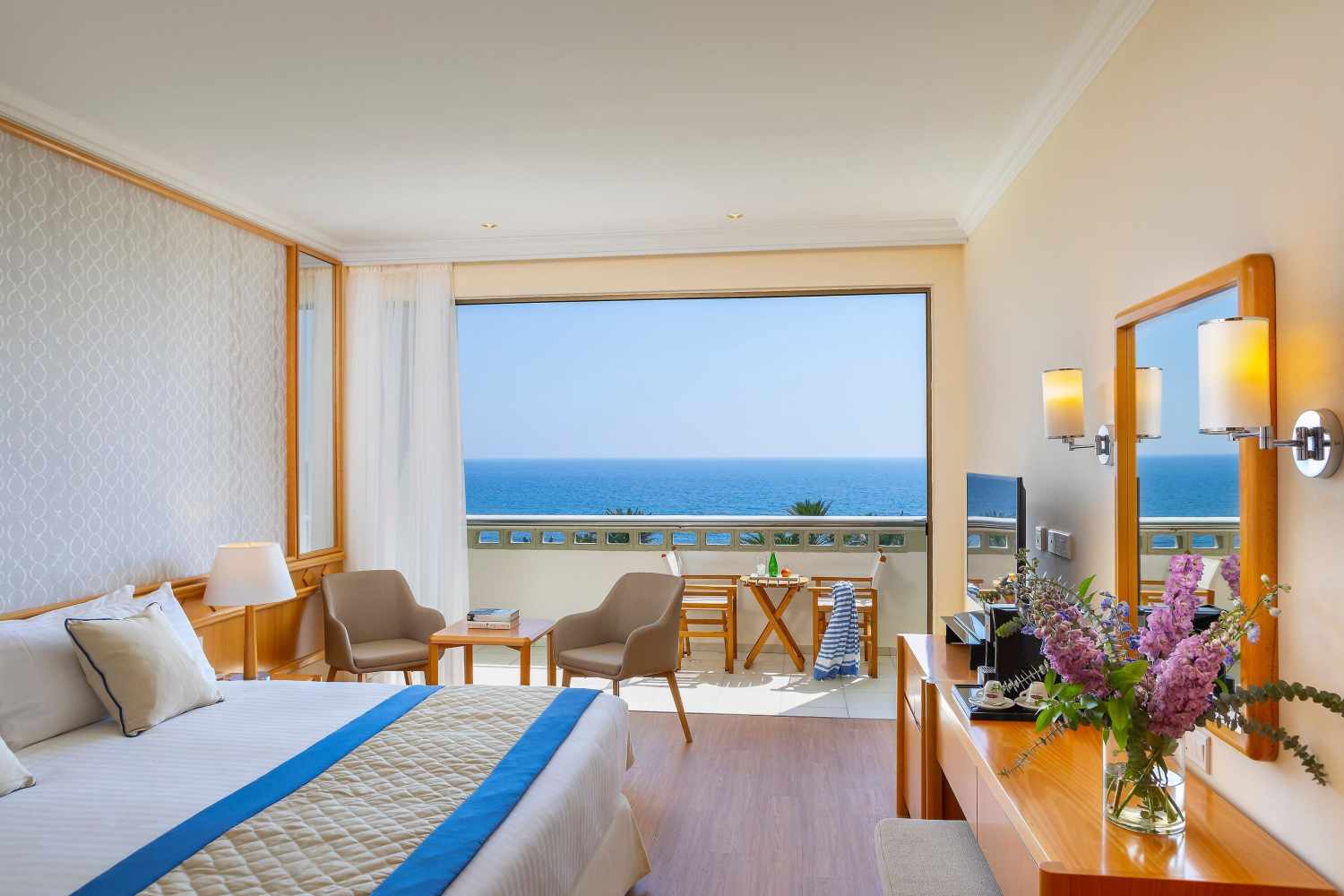 Constantinou Bros Athena Beach Hotel foto 211