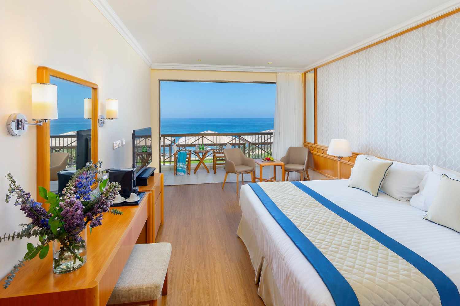 Constantinou Bros Athena Beach Hotel foto 215
