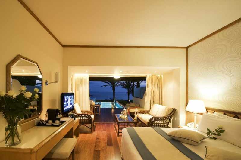 Constantinou Bros Athena Beach Hotel foto 159