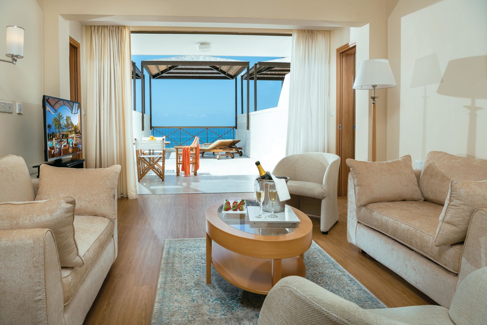 Constantinou Bros Athena Beach Hotel foto 21