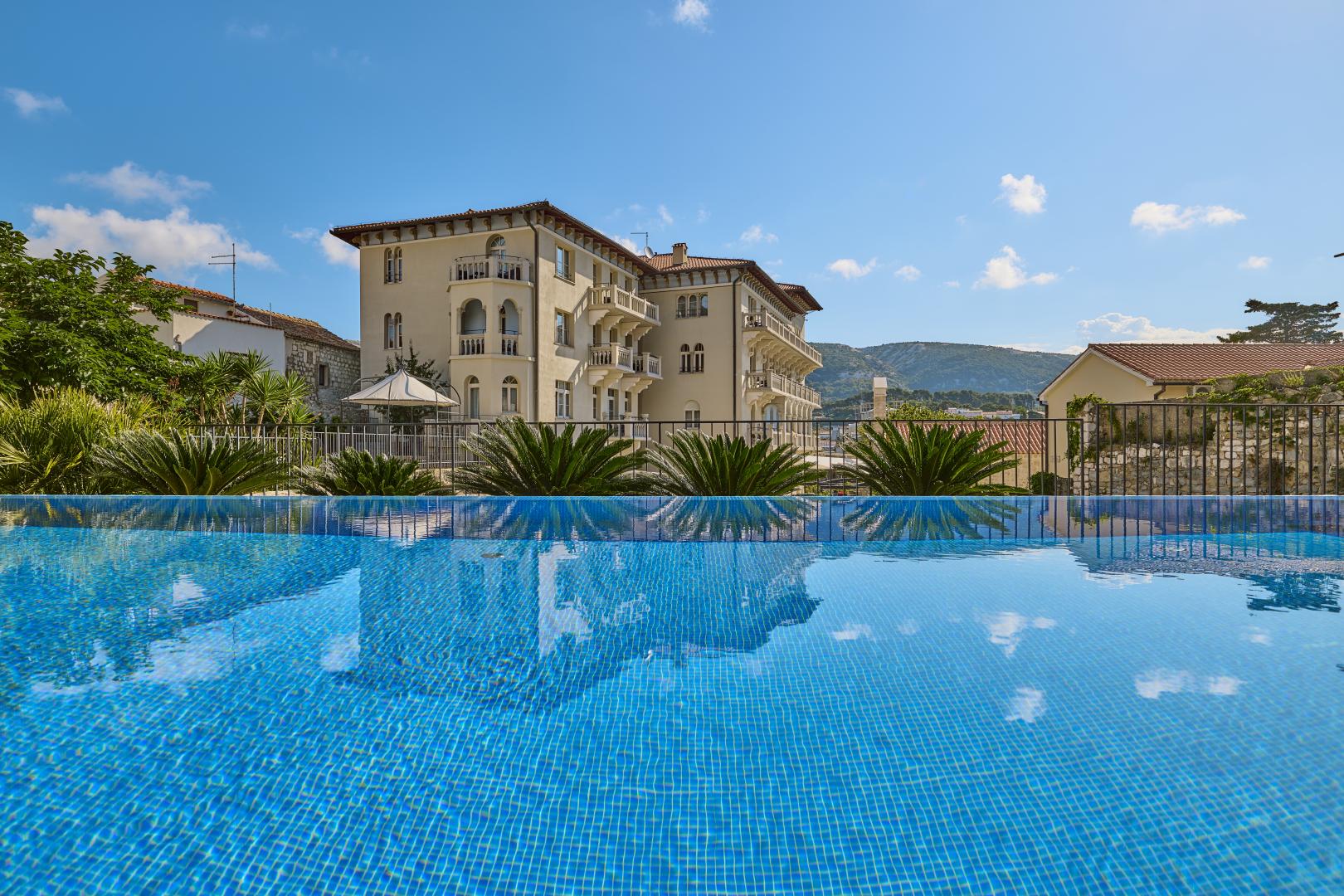 Arbiana Heritage Luxury Boutique Hotel image 0